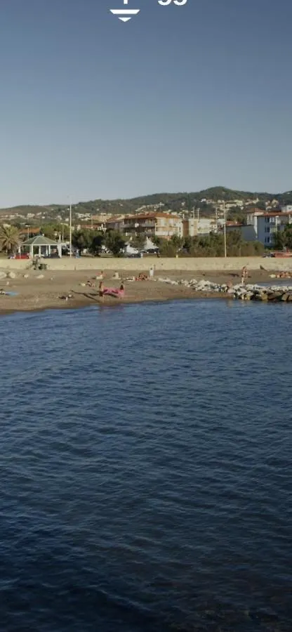 Villa Bianca A Few Steps By The Sea With Exclusive Garden & Jacuzzi Livorno 0*,