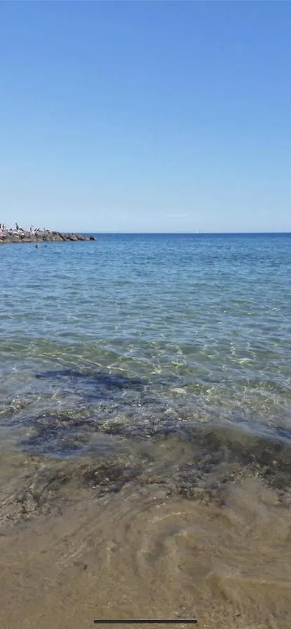 Villa Bianca A Few Steps By The Sea With Exclusive Garden & Jacuzzi Livorno Apartment